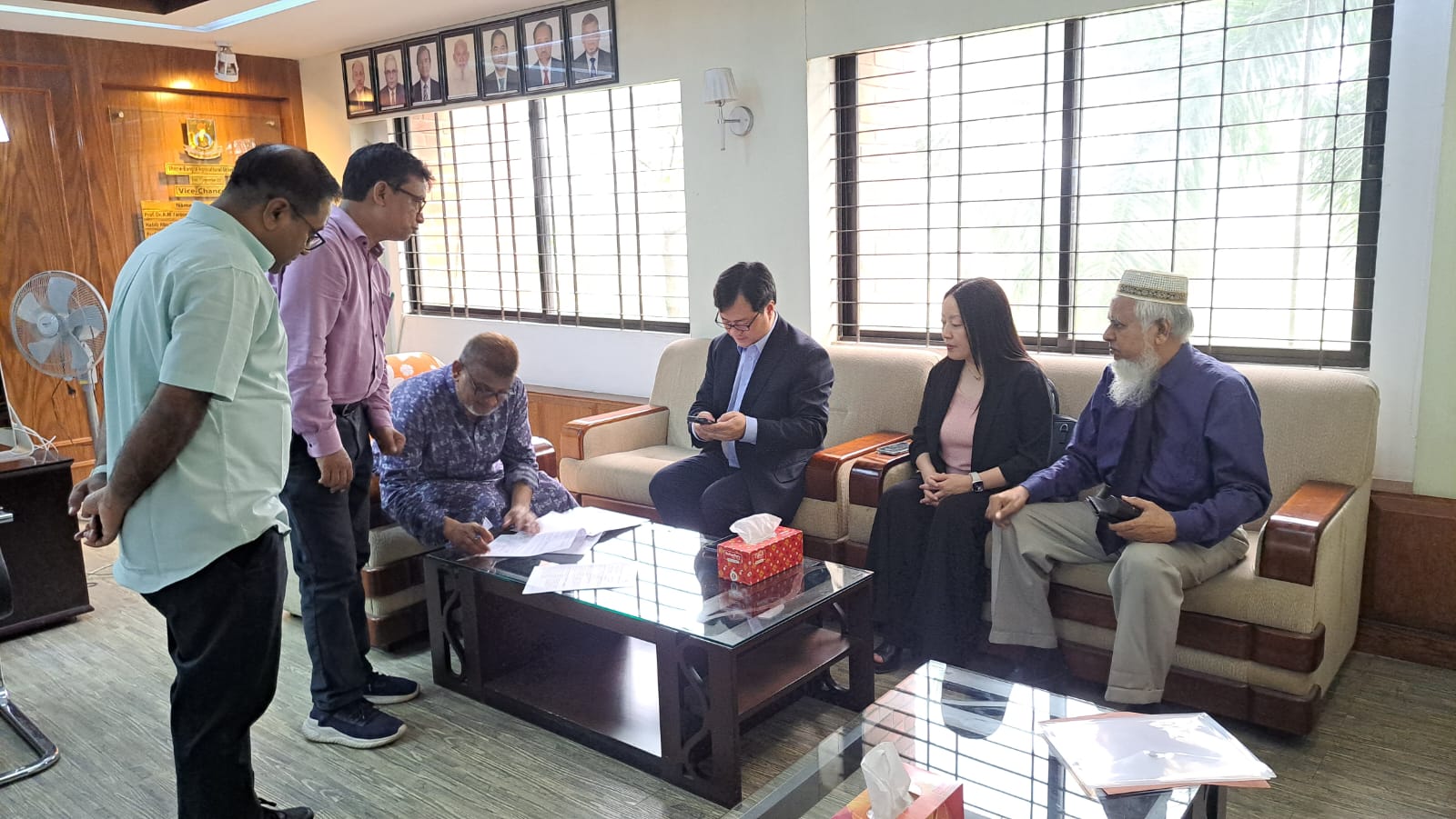 শেরেবাংলা কৃষি বিশ্ববিদ্যালয় ও Beijing Huatec Information Technology Ltd–এর মধ্যে সমঝোতা স্মারক (MoU) স্বাক্ষর