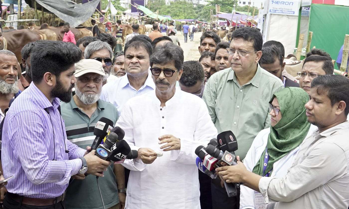 নিরাপদ হাট ব্যবস্থাপনা ও জাল টাকা প্রতিরোধে সরকারের সর্বাত্মক ব্যবস্থা রয়েছে: মৎস্য ও প্রাণিসম্পদ মন্ত্রী