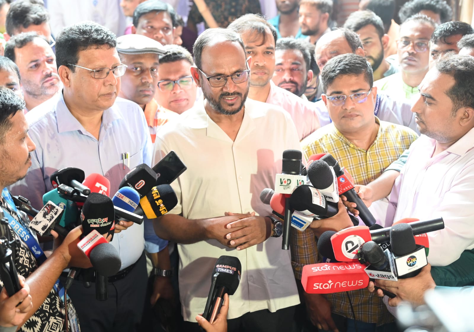 চোরাইপথের পশু নয়, বৈধ উৎসে কোরবানির পশু কেনার আহ্বান মৎস্য ও প্রাণিসম্পদ প্রতিমন্ত্রীর